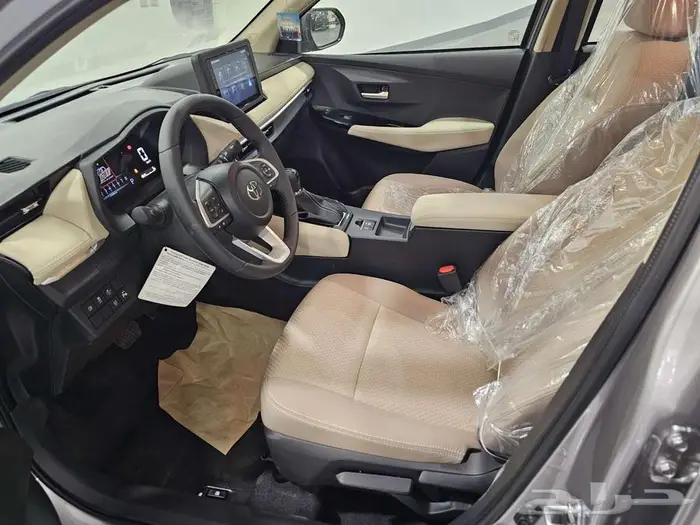 تويوتا يارس فل YX موديل 2026 15