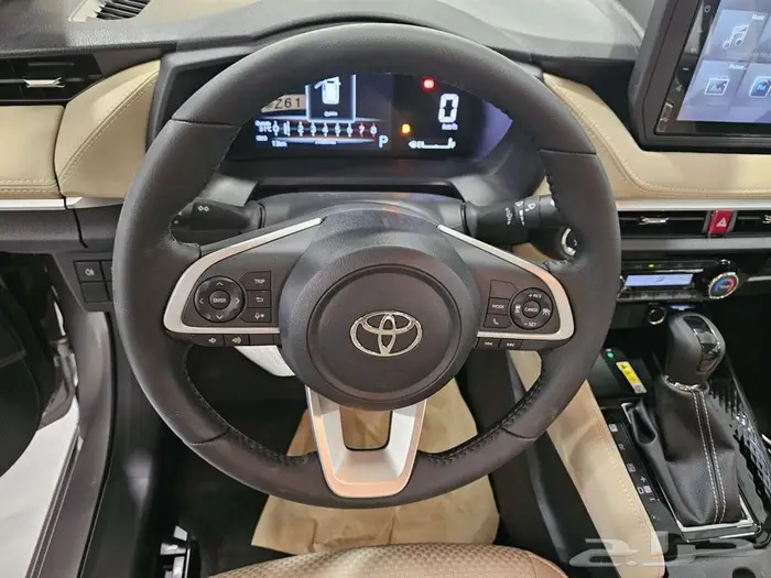 تويوتا يارس فل YX موديل 2026 24