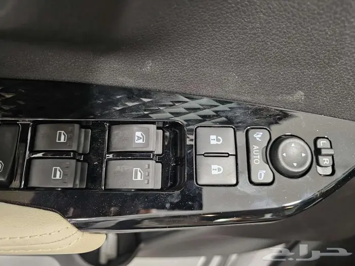 تويوتا يارس فل YX موديل 2026 25