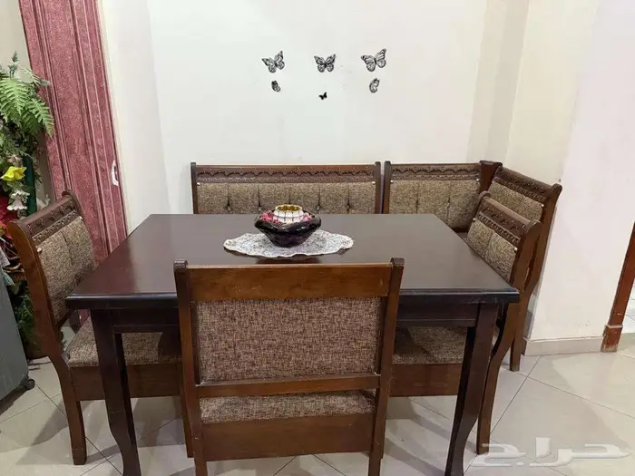 طاولة طعام وكراسى 2