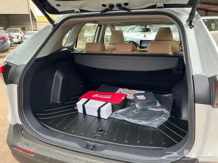 تويوتا راف فور XLE 2025 نقد و تقسيط 7