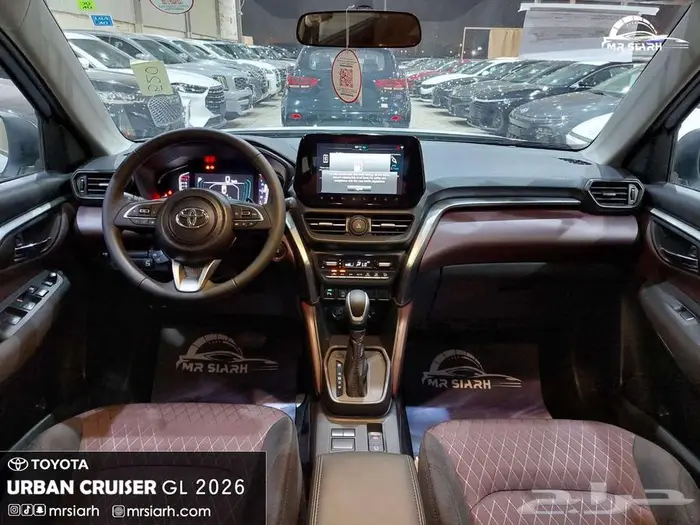 تويوتا اوربان كروز ستاندر 2026 15