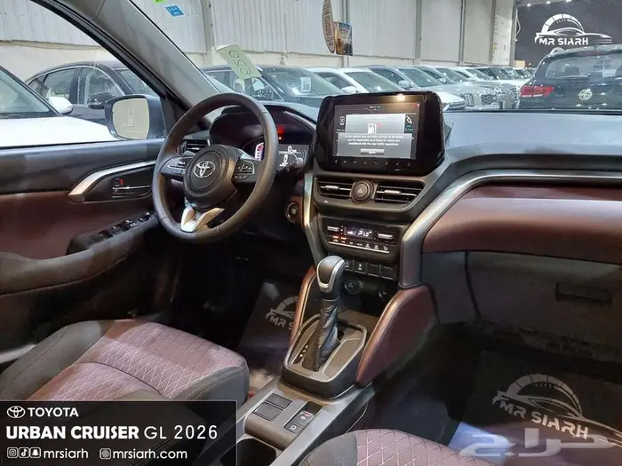 تويوتا اوربان كروز ستاندر 2026 17