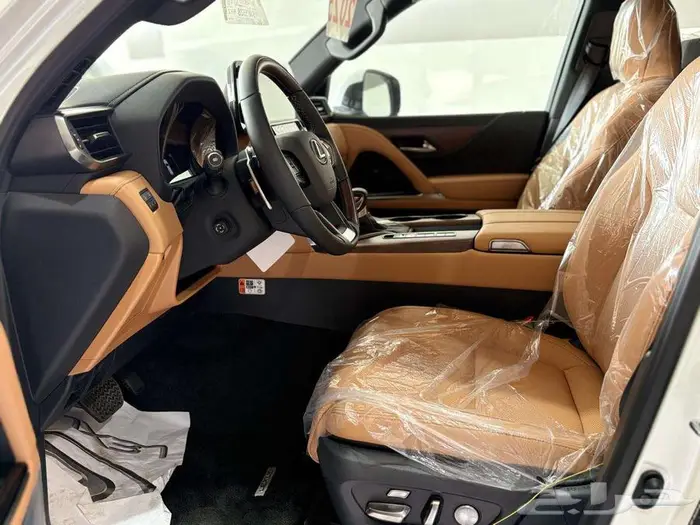 جيب لكزس LX600 BB ابيض 2025 بأقل سعر بالسوق 3