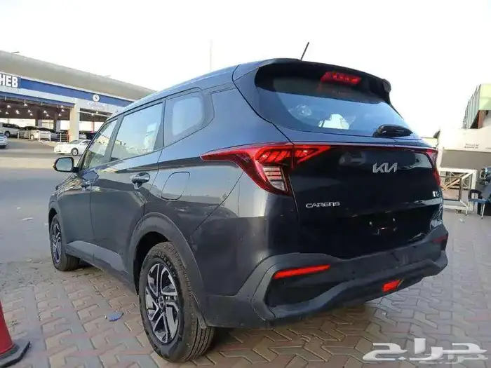 كيا كارينز 2025 نص فل اقوي الاسعار 4