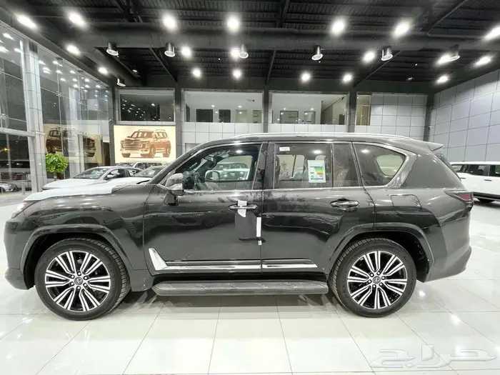 لكزس LX 600 BB سعودي 2025 ( ابيض - اسود - تيتانيوم ) 3