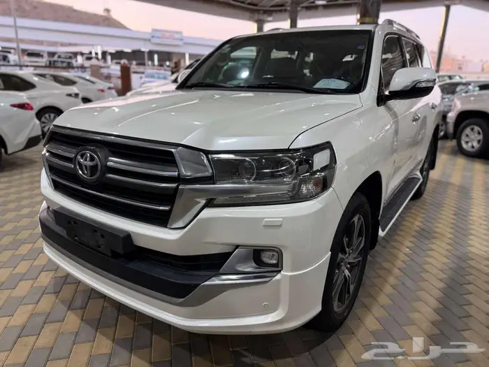 تويوتا GXR لاندكروزر 2020 جراند تورنج عداد 117 ألف 1