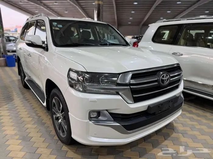 تويوتا GXR لاندكروزر 2020 جراند تورنج عداد 117 ألف 2