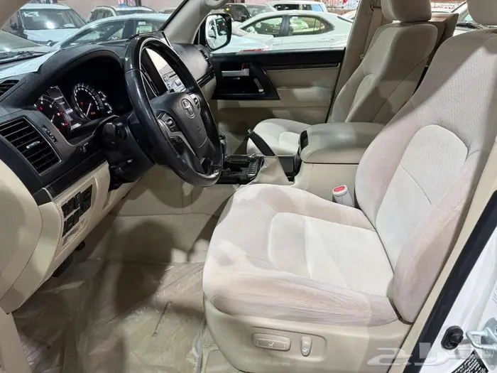 تويوتا GXR لاندكروزر 2020 جراند تورنج عداد 117 ألف 4