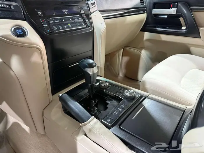 تويوتا GXR لاندكروزر 2020 جراند تورنج عداد 117 ألف 8