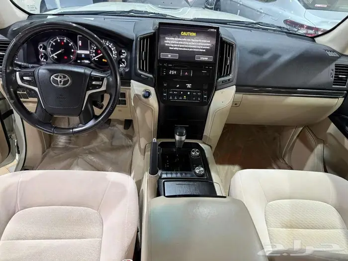 تويوتا GXR لاندكروزر 2020 جراند تورنج عداد 117 ألف 9