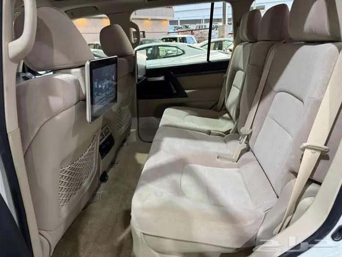 تويوتا GXR لاندكروزر 2020 جراند تورنج عداد 117 ألف 10