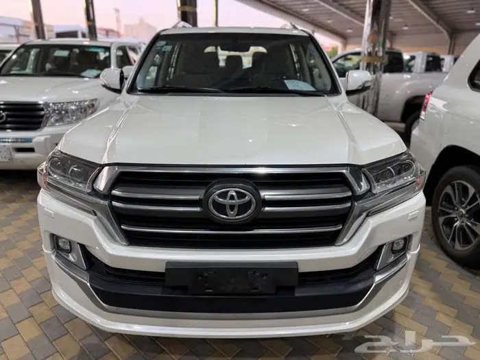 تويوتا GXR لاندكروزر 2020 جراند تورنج عداد 117 ألف 0