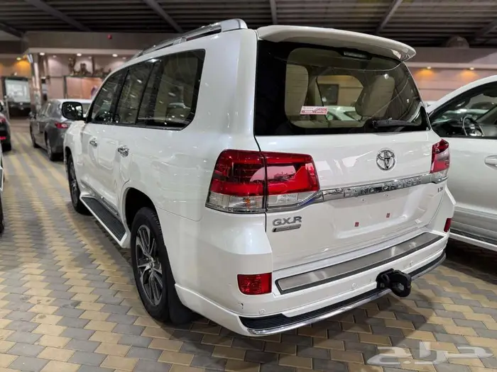 تويوتا GXR لاندكروزر 2020 جراند تورنج عداد 117 ألف 11