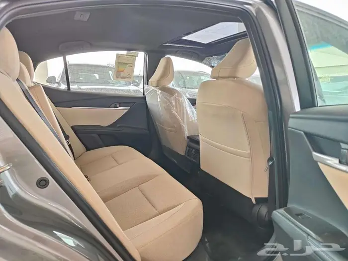 تويوتا كامري LE بنزين 2025 سعودي 8