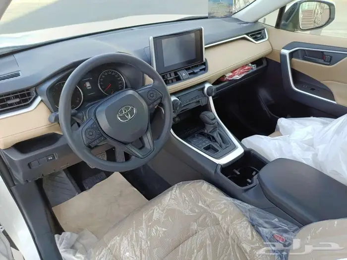 تويوتا راف فور LE بنزين دفع رباعي 2025 5