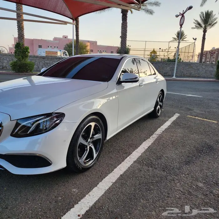 مرسدس بنز E250(E300) 2020 نظيفه جدا 10