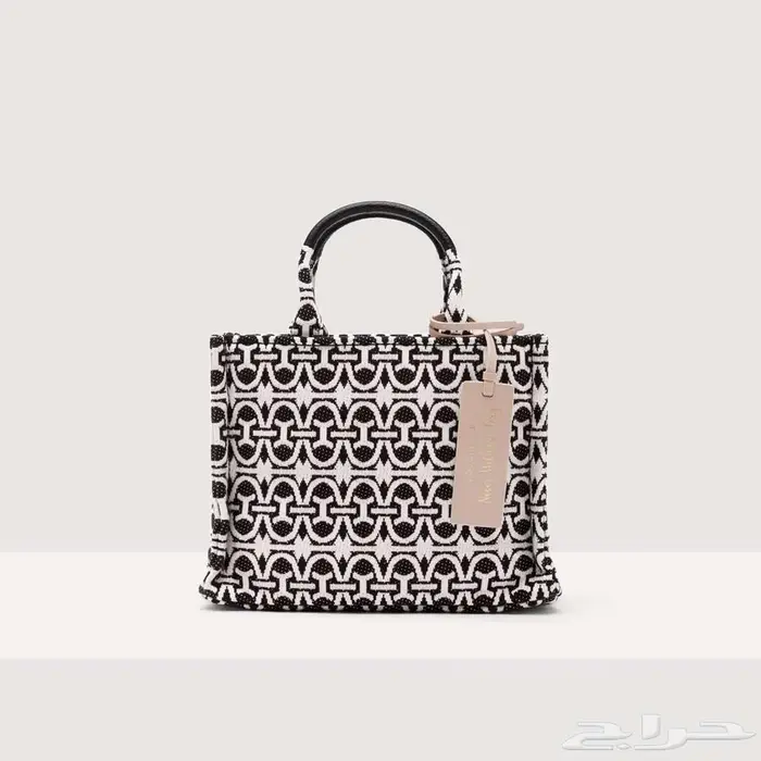 للبيع 500 ريال شنطة ماركة Coccinelle استعمال نظيف 0