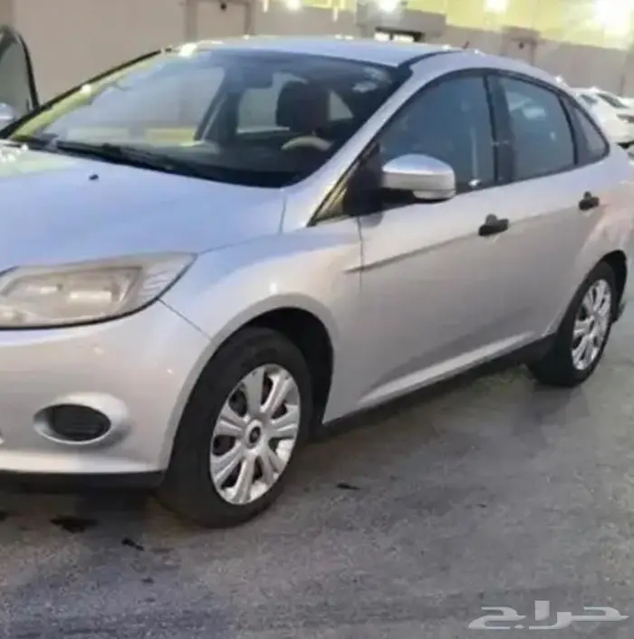 فورد فوكس للبيع ممشى قليل 2