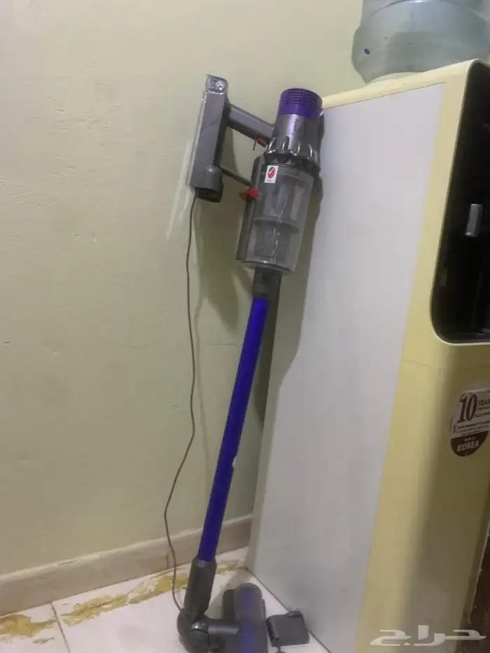 مكنسة دايسون لاسلكية نظيفةجدا ومكنسةذكية بكرتونهاممتازة 2