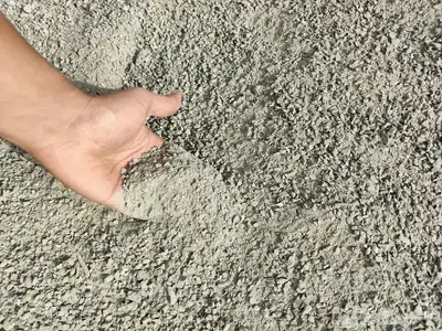 تربة زراعية و بحص خرسانة و طرطشة و بطحا الرياض و حجر 5