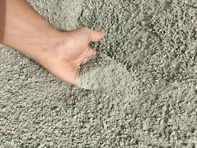 تربة زراعية و بحص خرسانة و طرطشة و بطحا الرياض و حجر 4