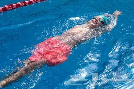 مدرب سباحة اطفال وكبار بجدة 1