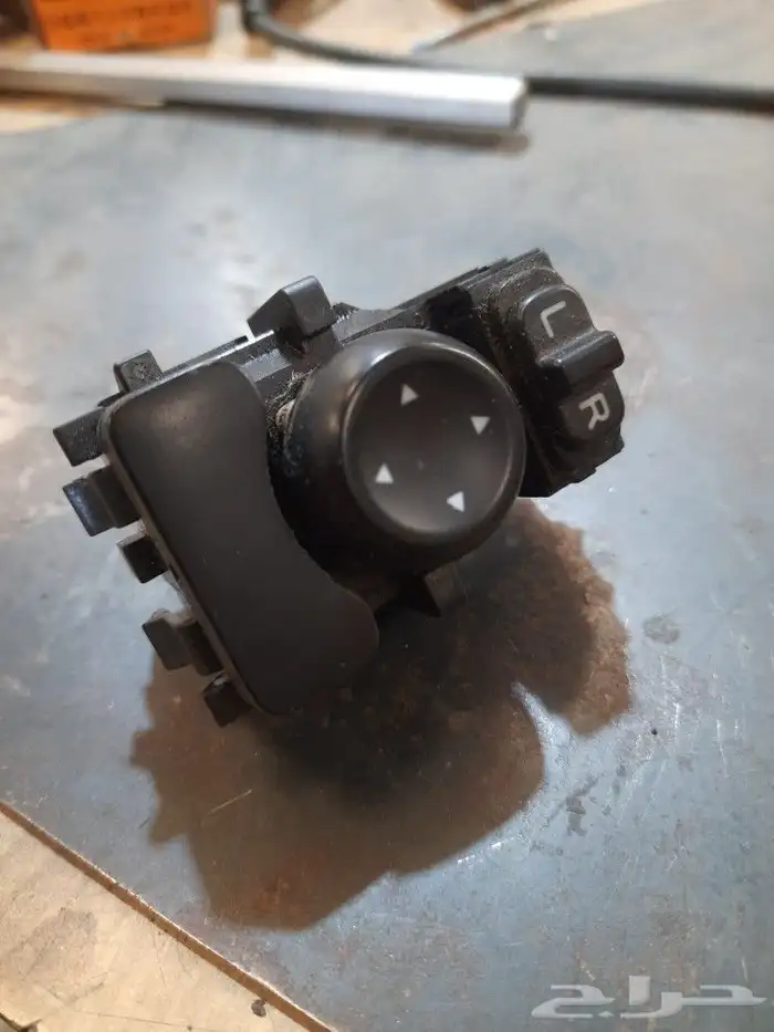 Toyata Yaris 2023   Miror Switch 0