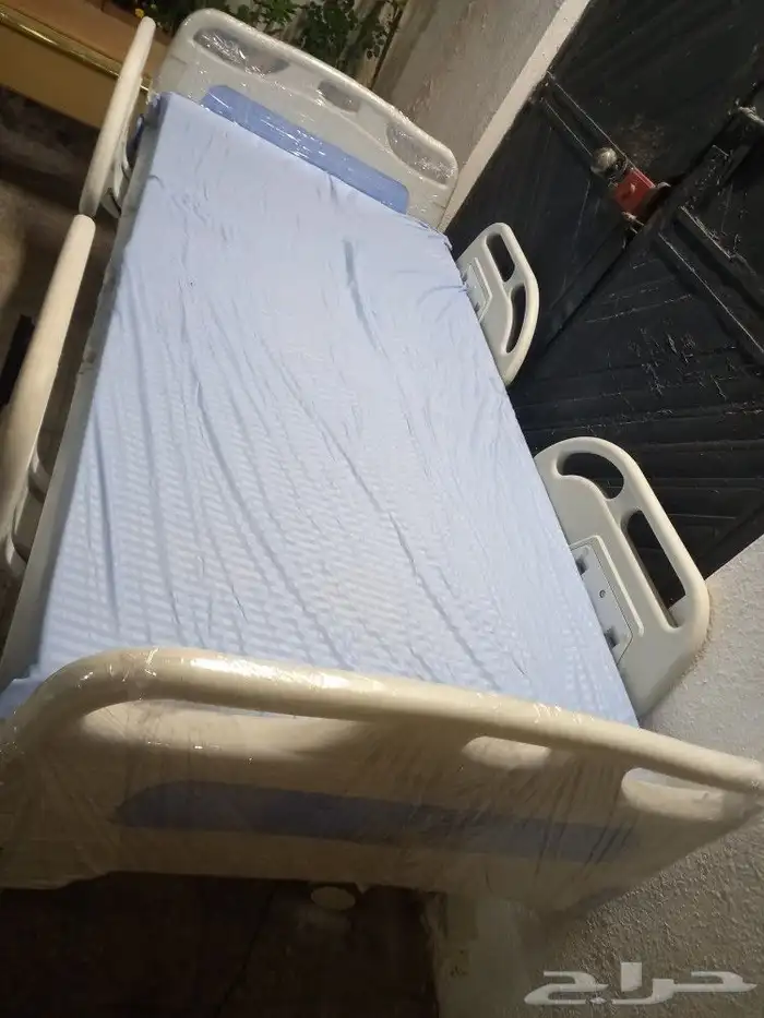 سرير طبي كهربائي عرض متر 1