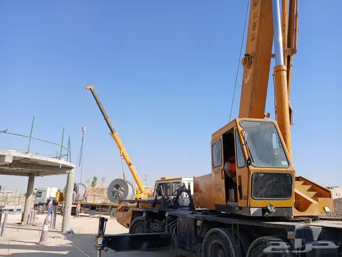 كرين للايجار اليومي والشهري 9