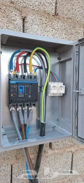 كهربائي ما بين الرياض ابحث على شغل 1