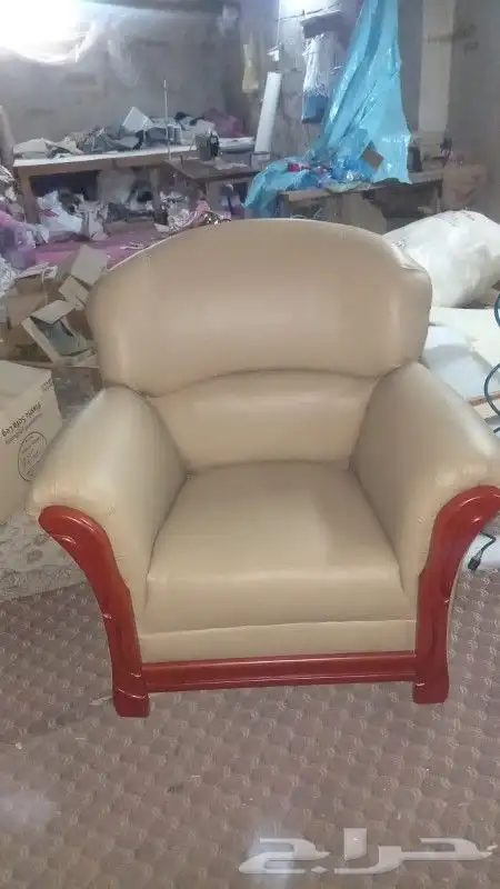 كراسي موتمارات كراسي جلد مكتبي مقاهي صالون كراسي فنادق 1