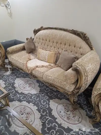 عرض عرض كنب فخم نظيف 11 شخص 700 فقط 3