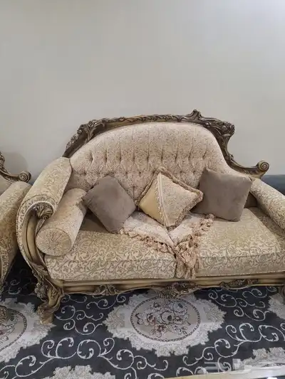 عرض عرض كنب فخم نظيف 11 شخص 700 فقط 1