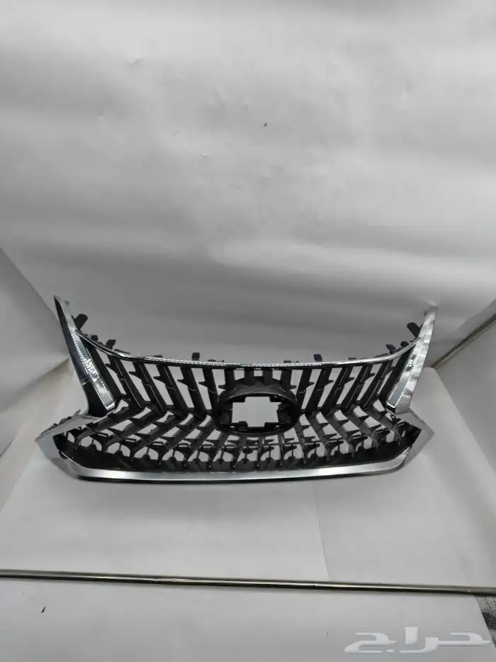 شبك لكزس ES الجديد 2024 1