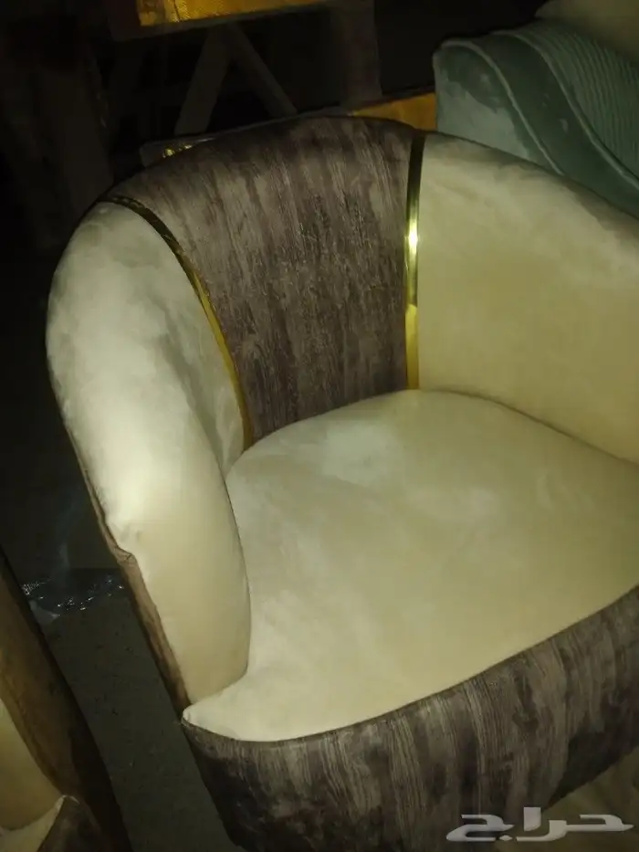 كراسي موتمارات كراسي جلد مكتبي مقاهي صالون كراسي فنادق 7