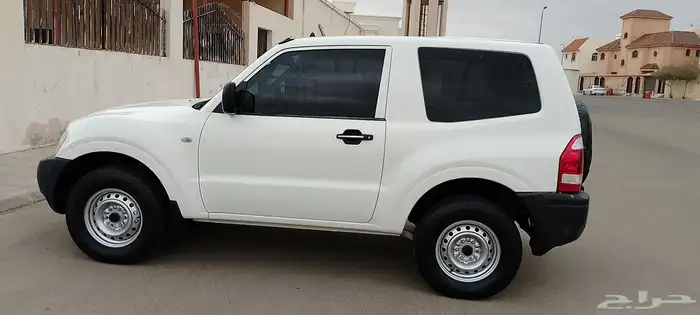 متسوبيشي باجيرو ربع حكومي مخزن 5