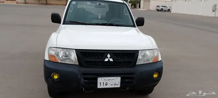 متسوبيشي باجيرو ربع حكومي مخزن 8