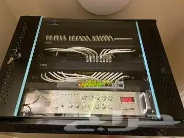 فني تركيب كاميرات المراقبة فني صوتيات 5