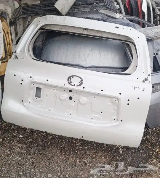 باب شنطه برادو 12_ 18 وكاله اصلي نظيف شدبلد 0