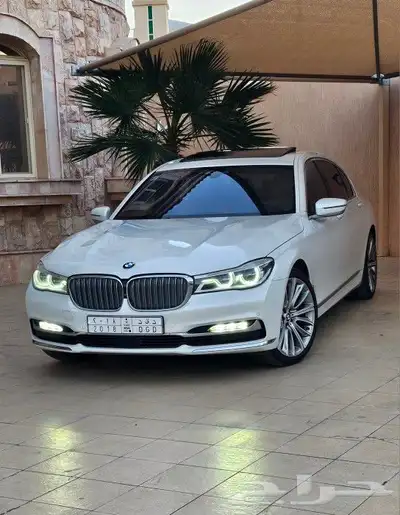 BMW 740i 2017اعلى المواصفات اند فجول 8