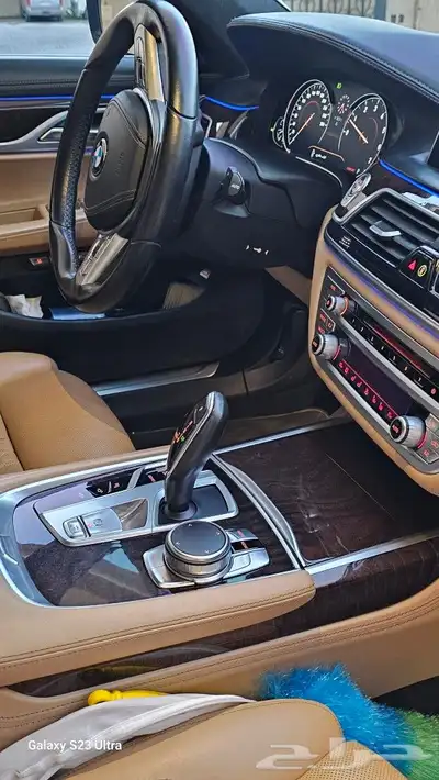 BMW 740i 2017اعلى المواصفات اند فجول 9