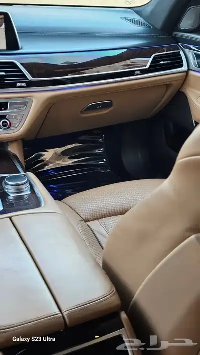 BMW 740i 2017اعلى المواصفات اند فجول 13