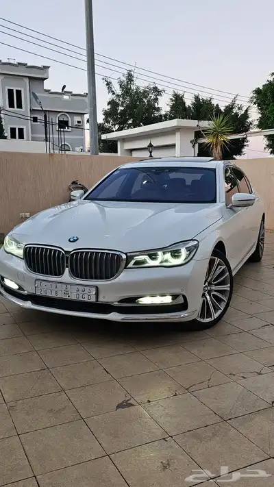 BMW 740i 2017اعلى المواصفات اند فجول 1