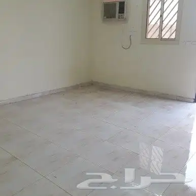 مستودعات غرف في بيش للإجار او للبيع 8