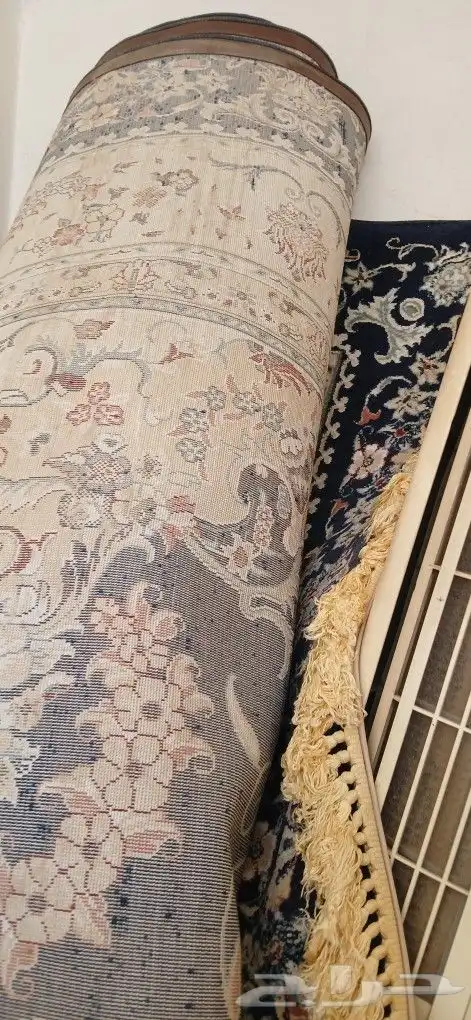 للبيع ثلاجة ماء وسجاده 0