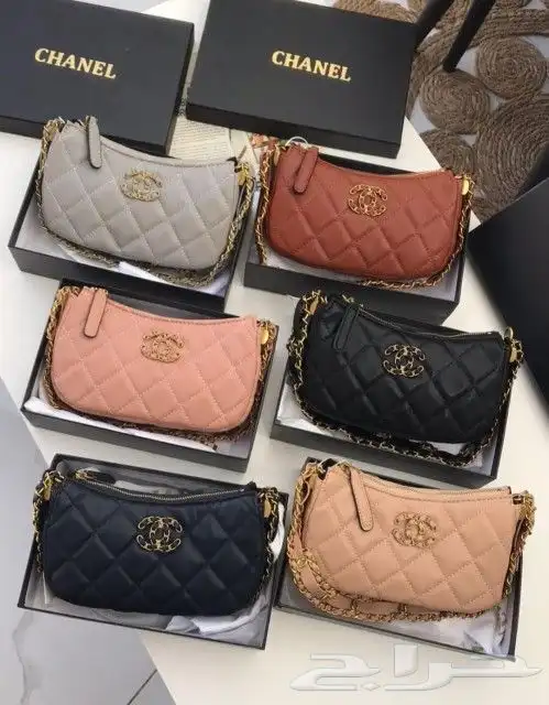 شنط ماركات جمله وتفرقه للطلب والاستفسار واتس 6