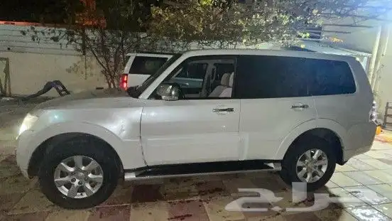 متسوبيشي باجيرو 2016 1
