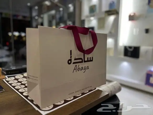 طباعة لوحات اكرليك ط استكرات لاصقة شركات مطاعم مؤسسات متجر 5