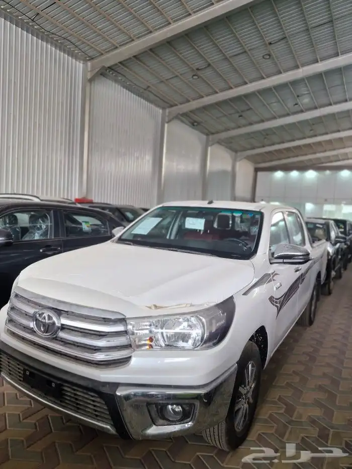 تيوتا هايلكس GLX. 2025 3